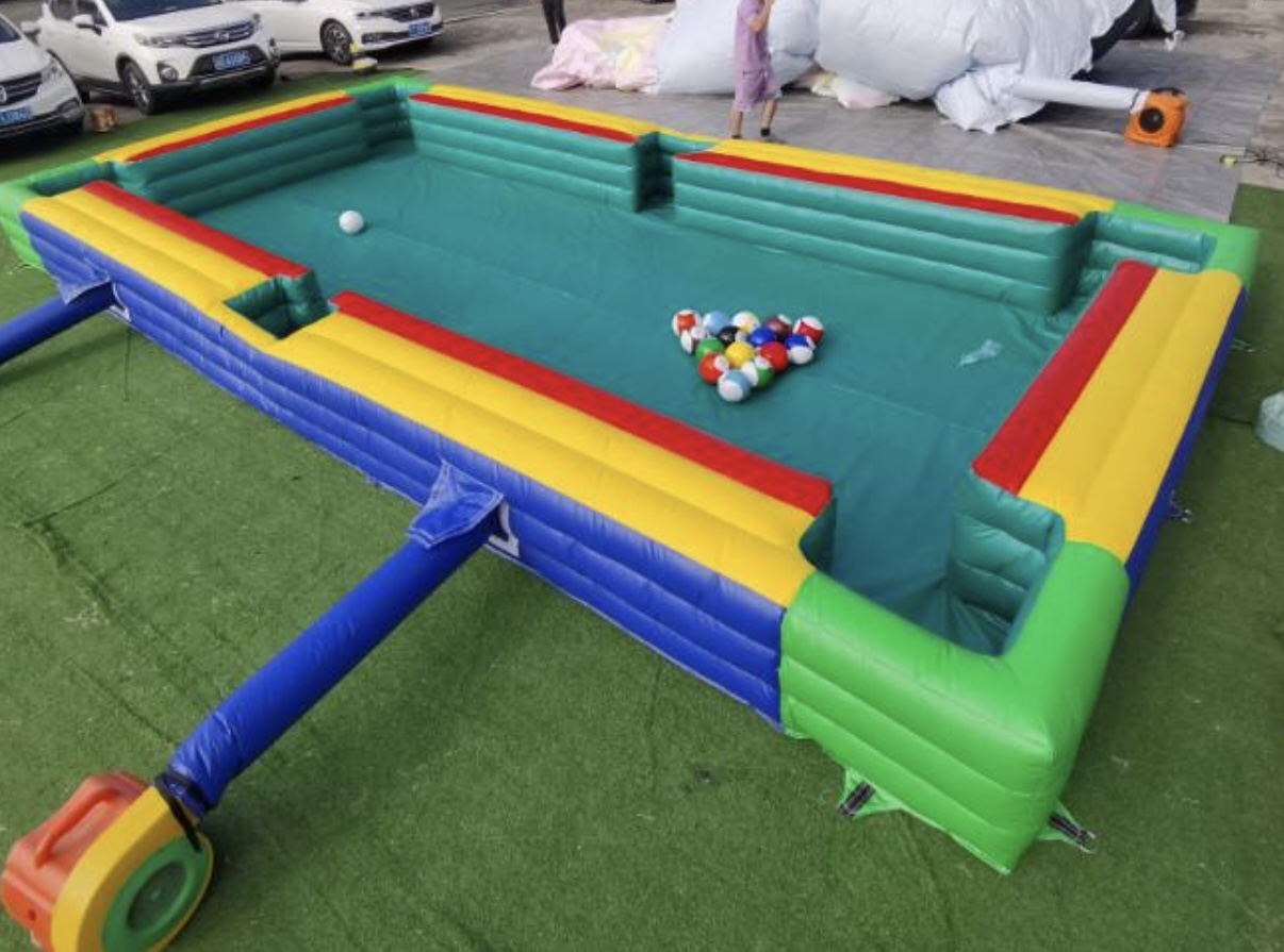 Felfújható óriás billiárd foci